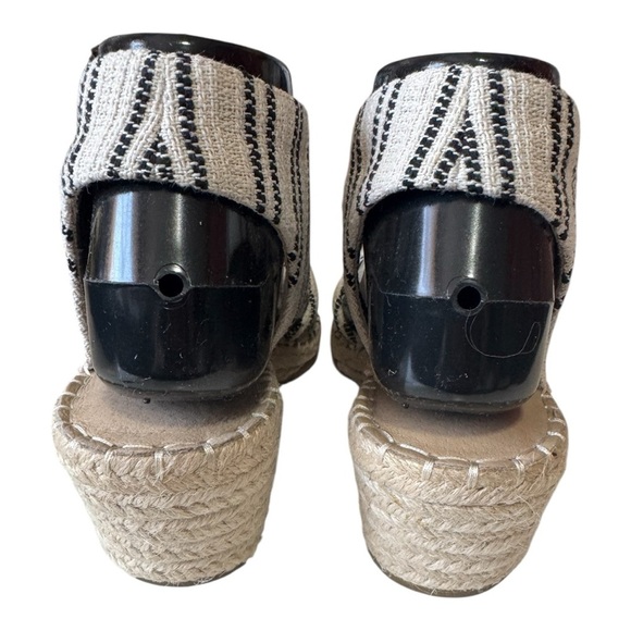 EILEEN FISHER Agnes Espadrille Wedge Sandals
Women’s 7.5 NWOT - Picture 6 of 10